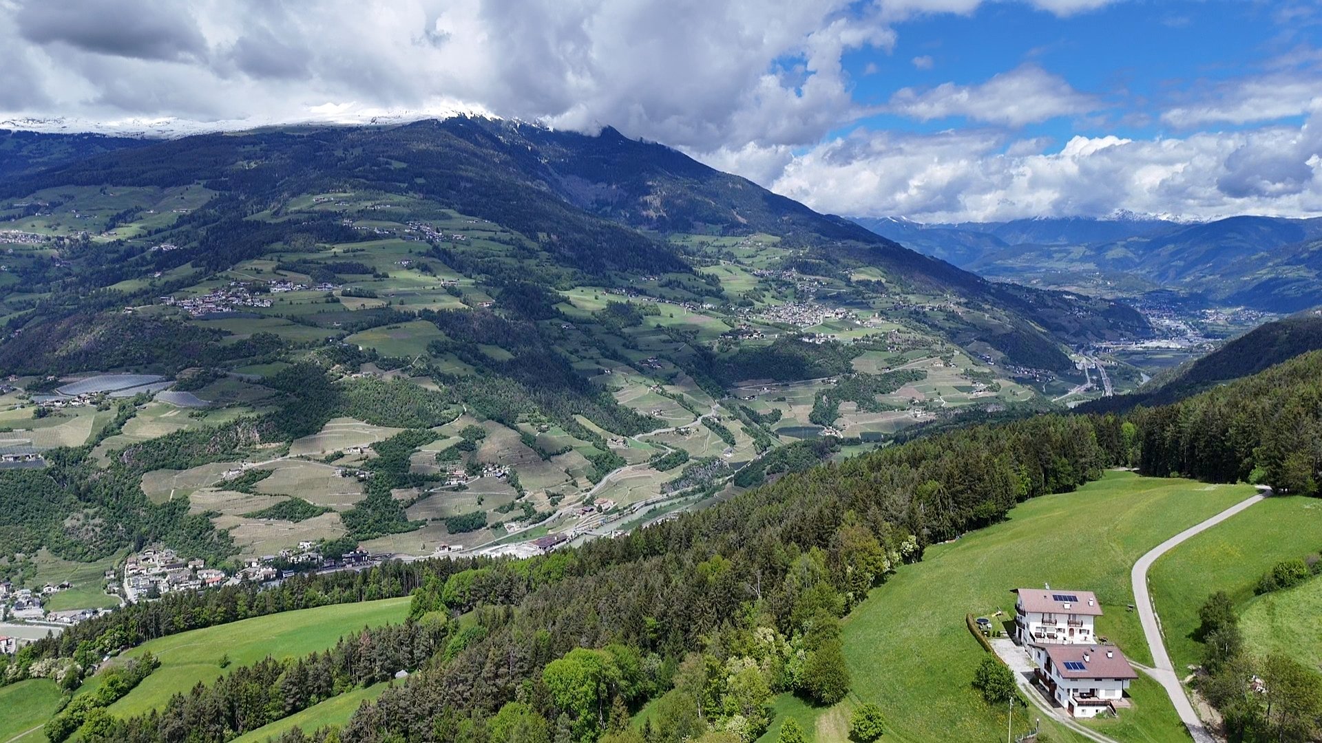 dji_fly_20250510_132743_0_1747244850836_photo